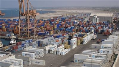 ميناء سفاجا يستقبل 63 ألف طن قمح