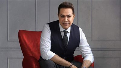 حكيم يروي تفاصيل علاقته مع والده بعد الشهرة | فيديو