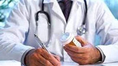 تفسير رؤية الدكتور في المنام وعلاقته بالشفاء من الأمراض والغش والخداع