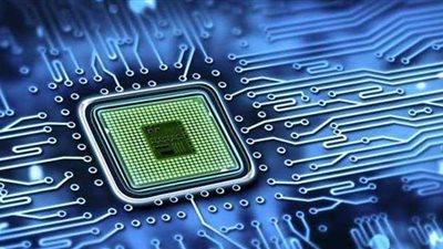شركة تضخ ١٠٠ مليار دولار للتغلب على أزمة أشباه الموصلات