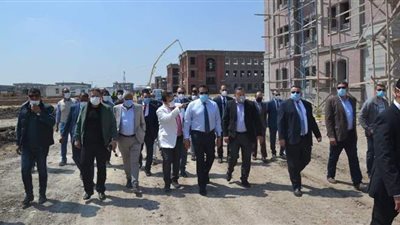 وزير التعليم العالي ورئيس جامعة الإسكندرية يتفقدان مجمع الكليات الجديد بأبيس
