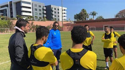 بيراميدز للاعبيه: لا بديل عن لقب الكونفدرالية | صور