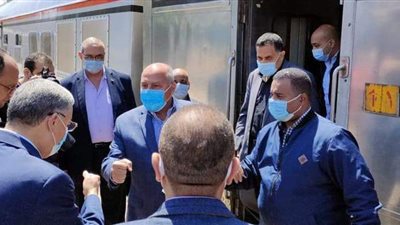 10 رسائل هامة لوزير النقل خلال زيارته للمنيا