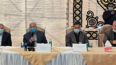 كامل الوزير يوجه رسائل مهمة لسائقي القطارات في المنيا | صور