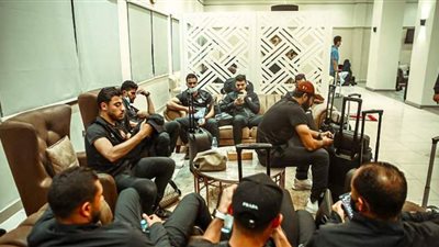 بعثة الأهلي تغادر مطار الخرطوم بعد التعادل مع المريخ السوداني