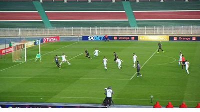 25 دقيقة.. الزمالك يواصل تقدمه على مولودية الجزائر 0/1