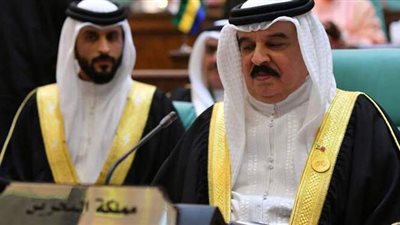 العاهل البحريني يعلق على التطورات في الأردن