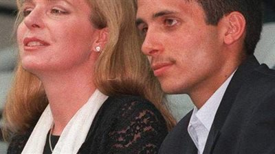 الملكة نور والدة الأمير حمزة بن الحسين: ندعو الله لتظهر الحقيقة