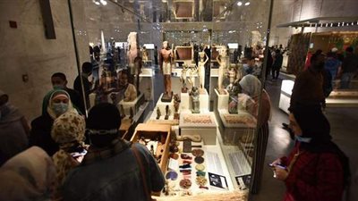 إقبال على المتحف القومي للحضارة بعد استقباله للمومياوات الملكية | صور