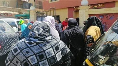 حقيقة تجمع معلمين بشبين القناطر اعتراضا على نقل مدير مدرسة