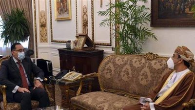 سفير سلطنة عمان لـ «مدبولي»: فخورون بتنظيم مصر حدث نقل المومياوات الملكية