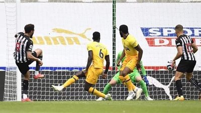 رغم تعادل توتنهام.. هاري كين يخطف صدارة هدافي الدوري الإنجليزي من محمد صلاح