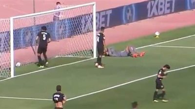 خطأ فادح من إكرامي.. الرجاء يتقدم على بيراميدز بثنائية في الشوط الأول | فيديو