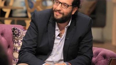 أحمد أمين يعلن إصابة زوجته بكورونا:  