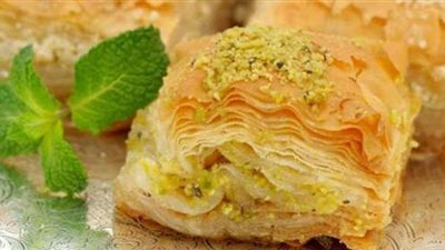 طريقة عمل الجلاش الحلو بحشوات مختلفة