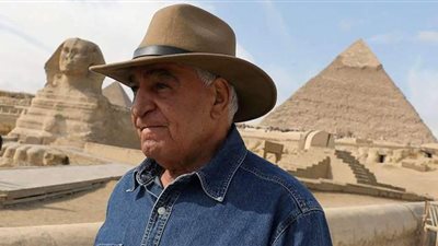 أول تعليق لـ «زاهي حواس» على وقف مسلسل الملك