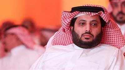 هدية عمرو دياب لتركي آل الشيخ