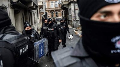 تركيا تعتقل 10 أميرالات متقاعدين رفضوا مشاريع أردوغان الجنونية