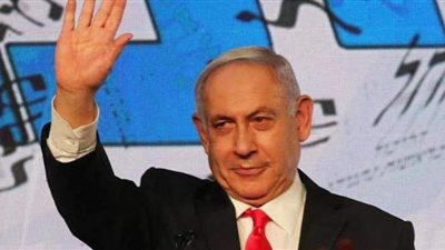 نتنياهو يصل المحكمة لاستئناف محاكمته بتهم الفساد