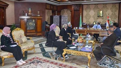 تشكيل لجنة استشارية لمراجعة المنشآت الآيلة للسقوط بالمنيا