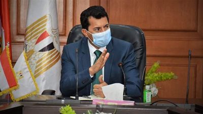 محمد الجبالي يكتب: حكاية الوزير مع لجنة الزمالك