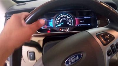 مميزات عجلة قيادة السيارات على الطرق السريعة