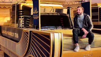 مصمم عربات نقل المومياوات بالعريش: فخور لمشاركتي في حفل أبهر العالم