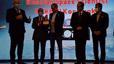 وزير الرياضة وعالم روسي يطلقان برنامج 