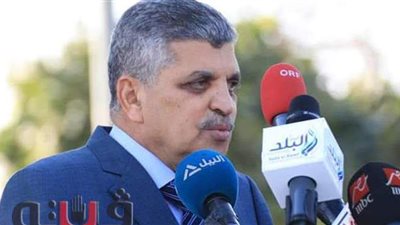 الفريق أسامة ربيع: 84 سفينة تعبر قناة السويس بحمولات صافية 5.3 مليون طن