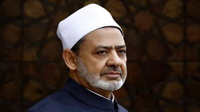 شيخ الأزهر يعزي الرئيس الإندونيسي في ضحايا الإعصار والفيضانات 