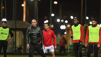 عطوة يفتح النار على بيراميدز: تجاهلوني بشكل غريب والجهاز الطبي سبب إصابتي