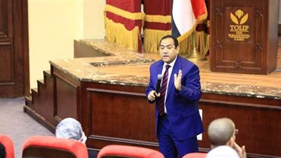 صالح الشيخ يستعرض التنظيم الهيكلي والمؤسسي للدولة الوطنية