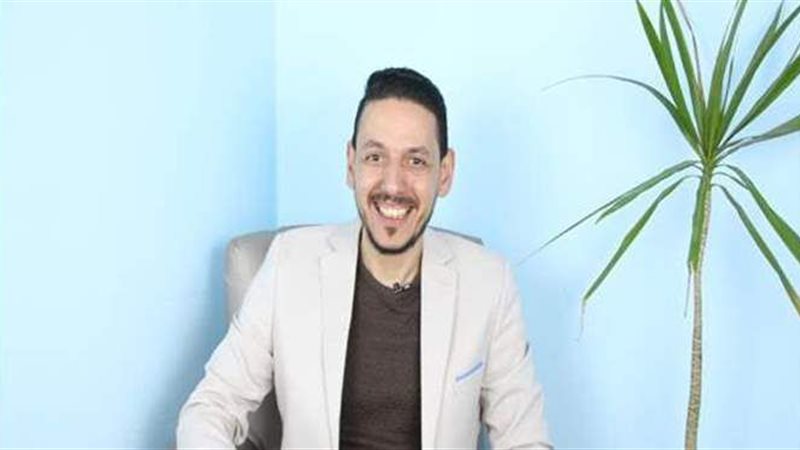 الدكتور محمد حلمى