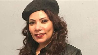 تركت المحاماة ورسبت في معهد الفنون المسرحية.. مشاهد من حياة إيمان السيد