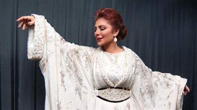 سكر محلي محطوط على كريمة كانت البداية.. علاقة شاكوش بقصة زواج أصالة من برلماني