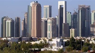 حظر للأنشطة والتراويح بالمنازل.. إعادة فرض الإغلاق في قطر بعد ارتفاع إصابات كورونا