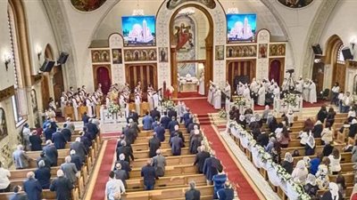 البابا تواضروس يحتفل باليوبيل الذهبي لكنيسة الملاك ميخائيل بالإسكندرية