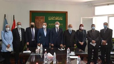 رئيس جامعة الإسكندرية يستقبل فريق الهيئة القومية لضمان جودة التعليم