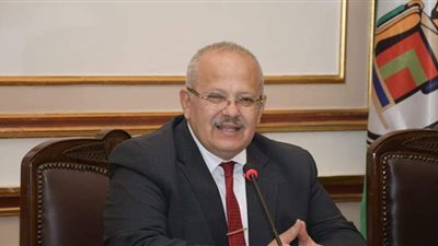 الخشت يوجه برفع درجة الاستعداد بجميع مستشفيات جامعة القاهرة