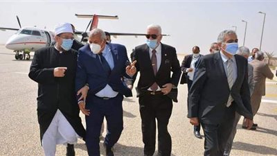 محافظ الوادي الجديد يستقبل وزير الأوقاف وعددا من المحافظين