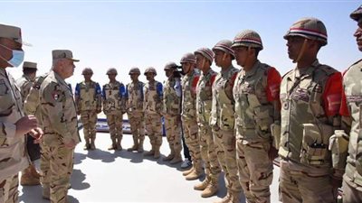 الفريق محمد فريد يشهد المرحلة الرئيسية للمشروع التكتيكى 