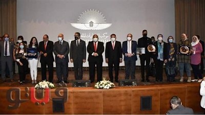 وزير السياحة والآثار يكرم جامعة حلوان على مشاركتها في موكب المومياوات الملكية