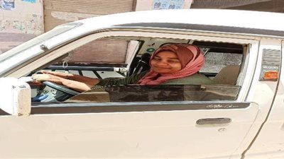 خلقت للشقاء.. حكاية سيدة تعيش على هامش الحياة.. تعمل سائقة على «سوزوكي».. تعول 4 أبناء.. وتعيش في غرفة مع القوارض والحشرات