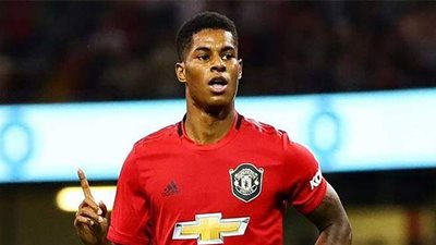 مانشستر يونايتد يتقدم على غرناطة 0/1 في الشوط الأول بالدوري الأوروبي