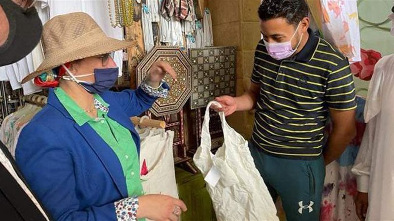 وزيرة البيئة في جولتها