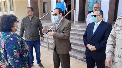 محافظ شمال سيناء يودع وزيرة الثقافة بعد انتهاء زيارتها