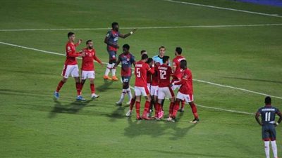 65 دقيقة.. الأهلي يبحث عن الهدف الثاني أمام سيمبا