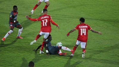 الأهلي يرد اعتباره أمام سيمبا التنزاني بلدغة محمد شريف