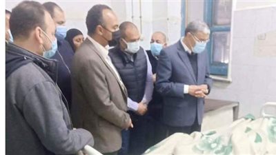 محافظ المنيا يتابع حالة مصابي قطار ماقوسة | صور