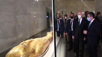 الرئيس التونسي يزور متحف الحضارة ومسجد عمرو بن العاص | صور